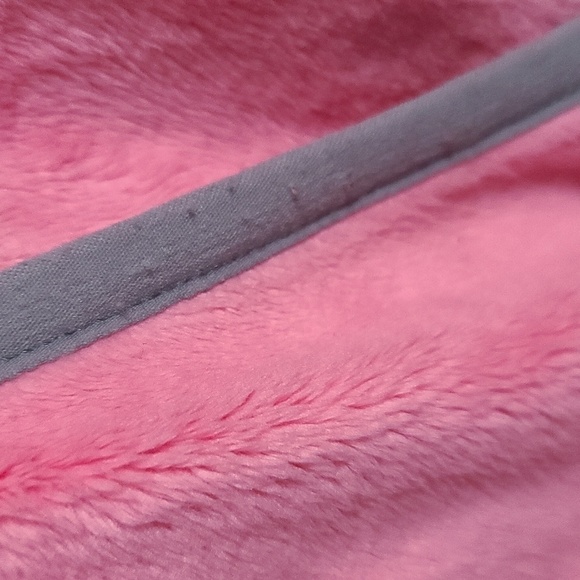 Free Country GIRLS Faux Fur Zipped Hoodie Pink Silver Pockets Sz 14/16 EUC - Picture 4 of 10